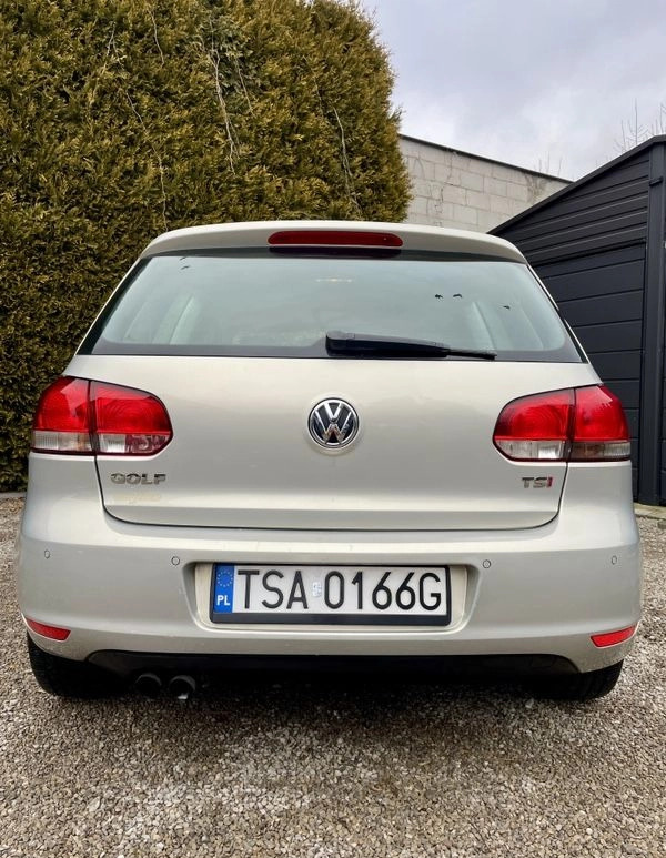 Volkswagen Golf cena 18900 przebieg: 47000, rok produkcji 2009 z Sandomierz małe 232